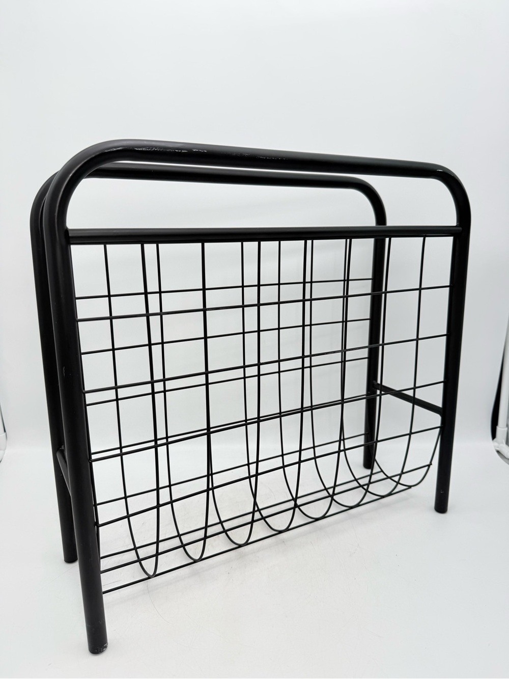 Vintage Black Metal Wire Magazine Rack basket - home decor